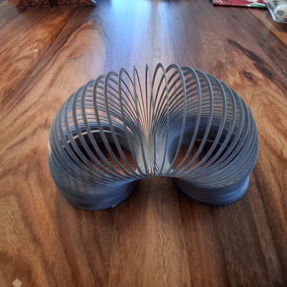 VINTAGE SLINKY Original Walking Spring Toy Metal James Industries - Picture 5 of 9